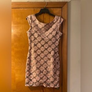 Rose gold/pink sequin dress says Size 7 (fits like 2/4) $25